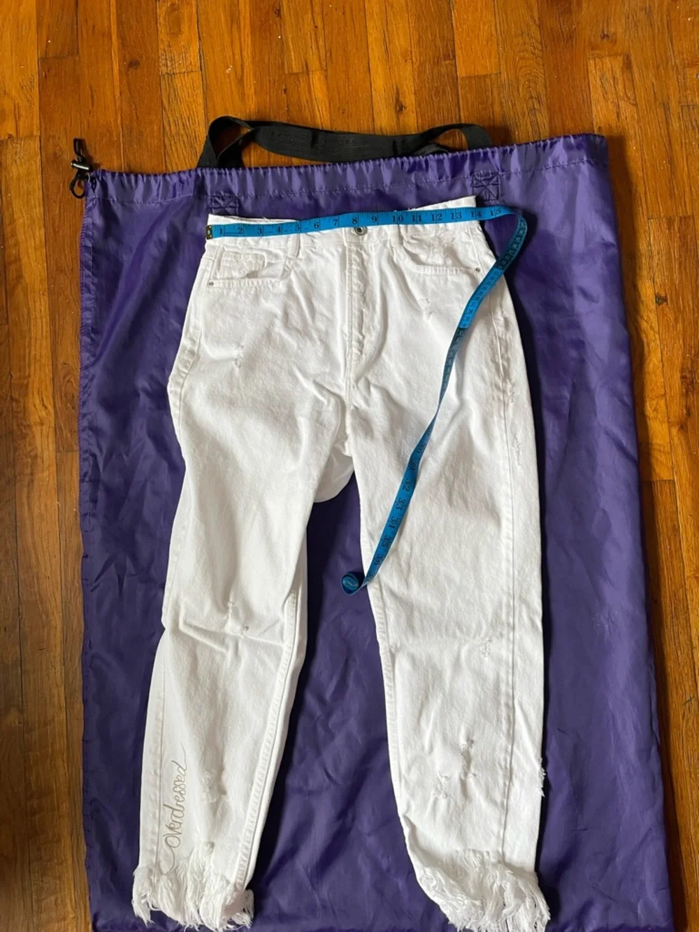 Zara White Straight-Leg Jeans with Frayed Hem - Picture 6 of 9